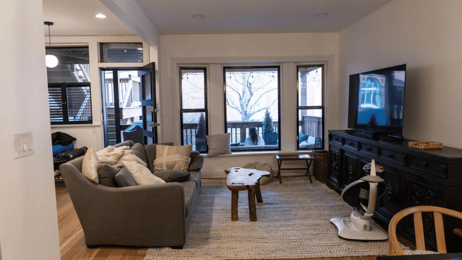 residential movers, living room